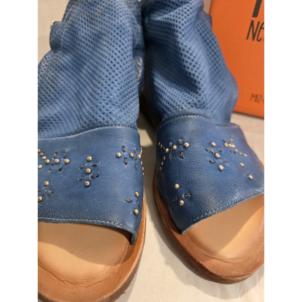 New Miz‎ Mooz Leather Ankle Strap Sandals Style Fifi  Wide  Denim EU 39 Size 8.5 - Picture 8 of 9